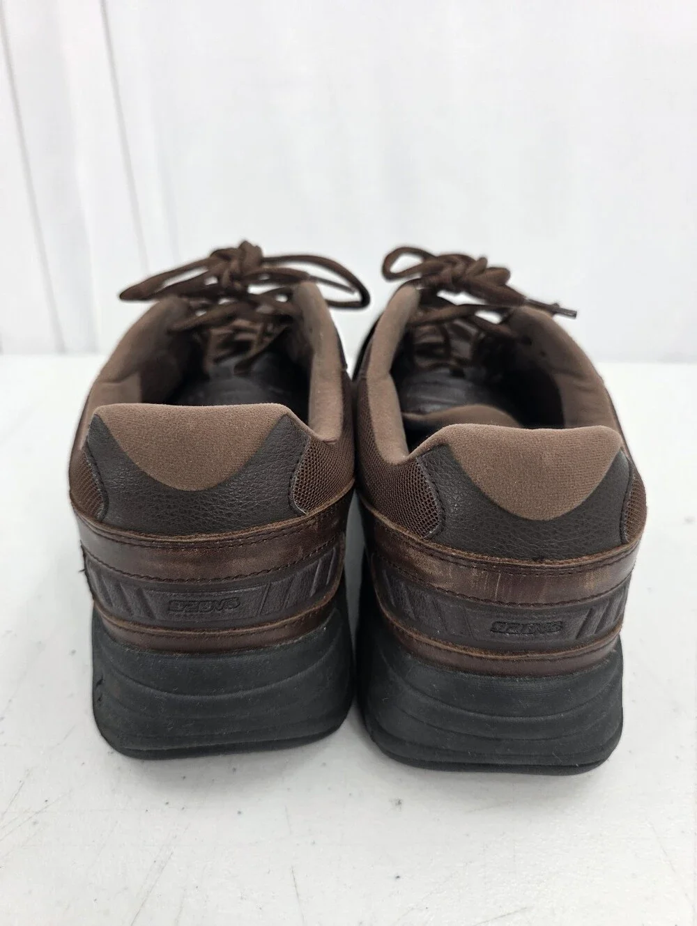 New Balance 928v3 Brown Leather Walking Shoes Men's Size 11 2E Wide MW928BR3.